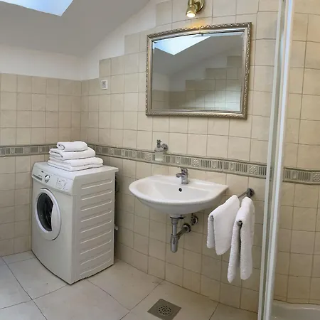 Mit Blick Auf Wasser By Interhome אופטיה